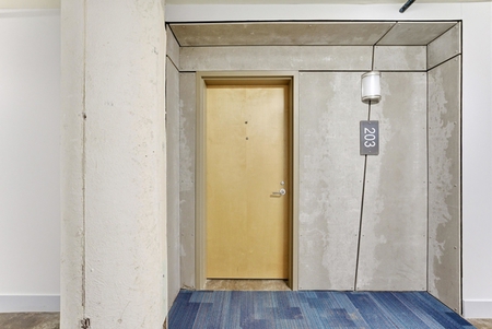 Next Photo